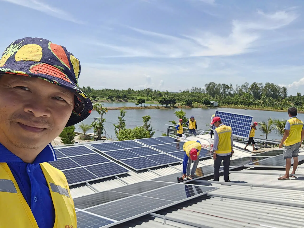 Mái công trình từ tư liệu doanh nghiệp